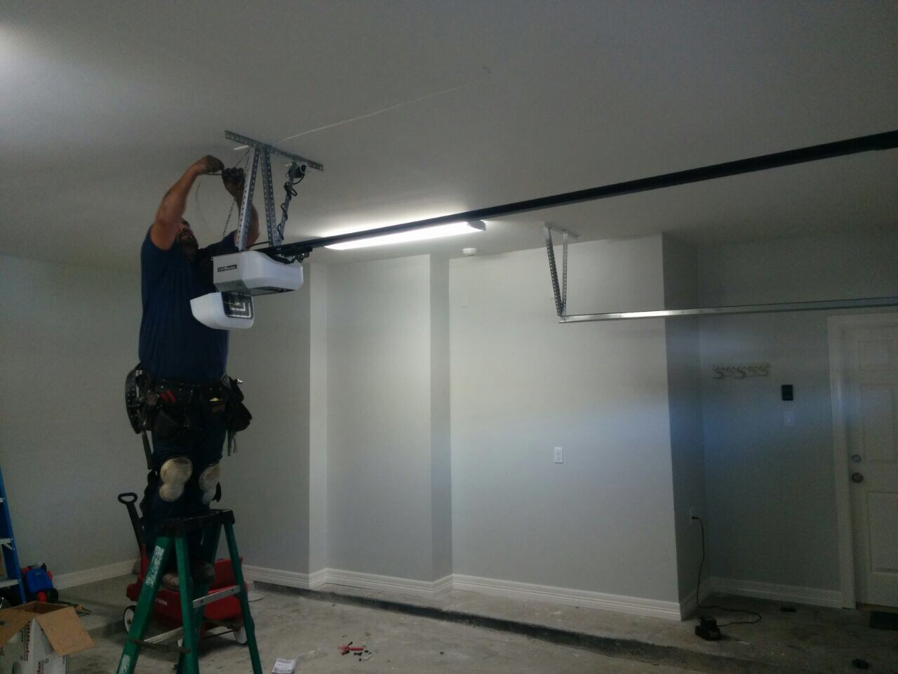Opener Service - Garage Door Repair West Sacramento, CA